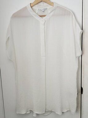 CAbi White Mandarin/ Banded Collar Tunic Blouse